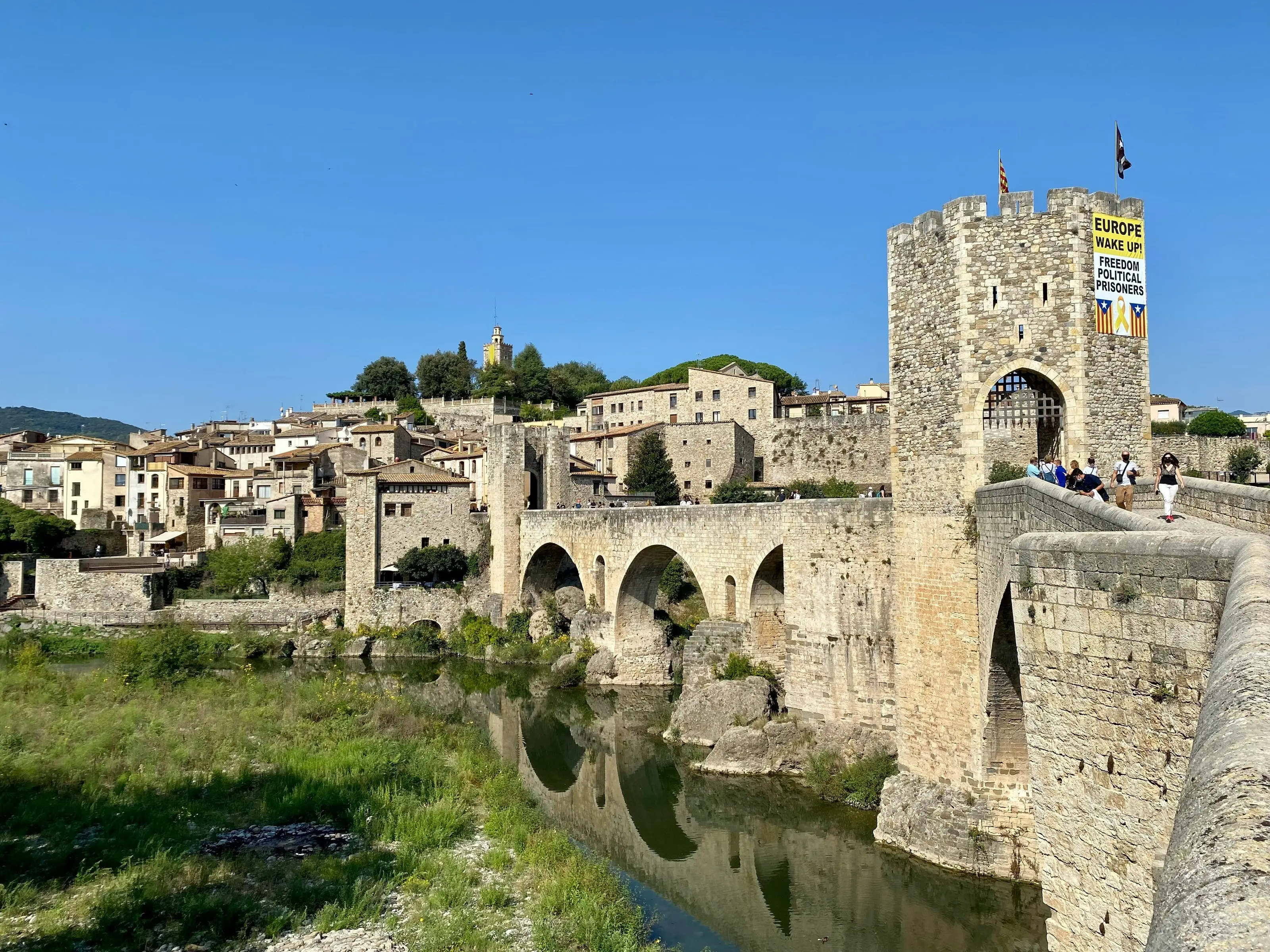 Girona i Besalú, en privat